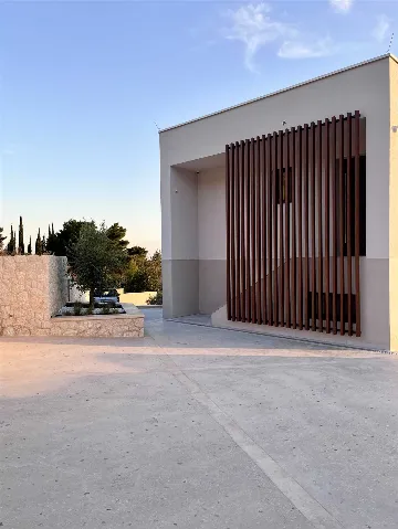 Dubrovnik Villa for 12 Guests with Heated Pool