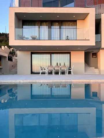 Dubrovnik Villa for 12 Guests with Heated Pool