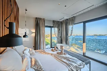 Seget Donji Villa for Up to 10 with Infinity Pool