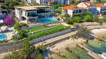 Seget Donji Villa for Up to 10 with Infinity Pool