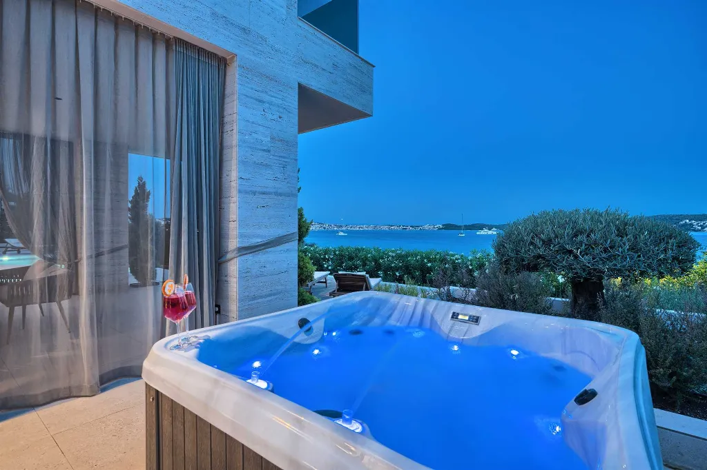Seget Donji Villa for Up to 10 with Infinity Pool