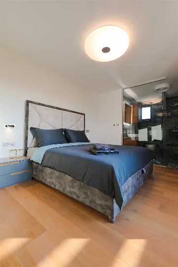 Ist Croatia Villa with Tennis Court and 120 m² Pool