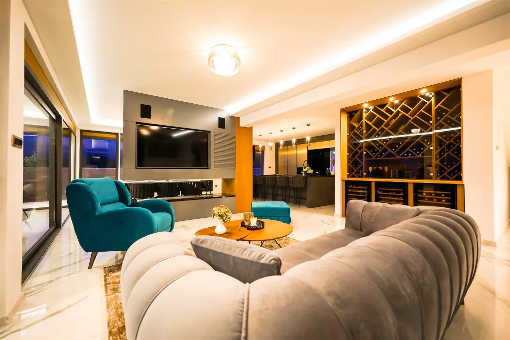 Ist Croatia Villa with Tennis Court and 120 m² Pool