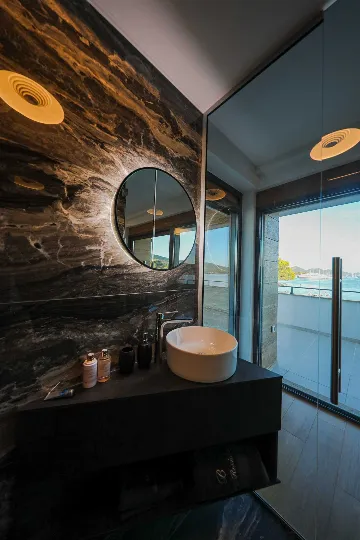 Ist Croatia Villa with Tennis Court and 120 m² Pool