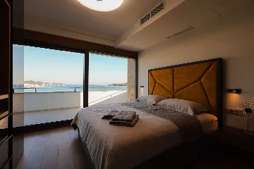 Ist Croatia Villa with Tennis Court and 120 m² Pool