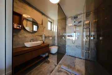 Ist Croatia Villa with Tennis Court and 120 m² Pool