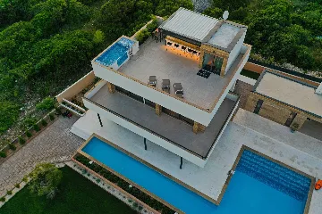 Ist Croatia Villa with Tennis Court and 120 m² Pool