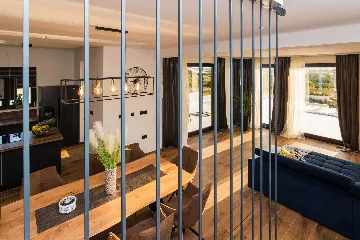 4-Bedroom Villa in Vrana with Saltwater Pool & Jacuzzi