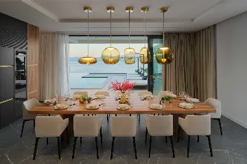 Mimice Seaside Villa for Up to 20 Guests