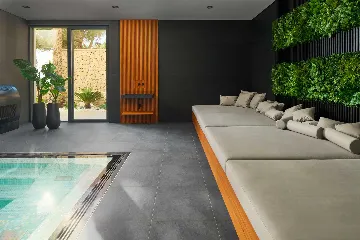 Mimice Seaside Villa for Up to 20 Guests