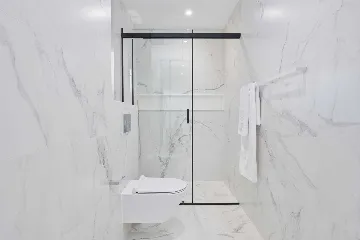 Mimice Seaside Villa for Up to 20 Guests