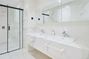 Mimice Seaside Villa for Up to 20 Guests