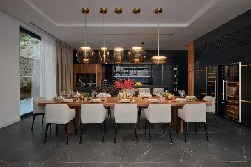 Mimice Seaside Villa for Up to 20 Guests