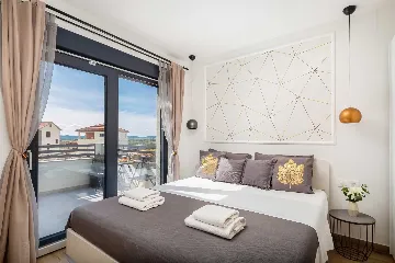 Family Villa in Vrana for Up to 8 Guests