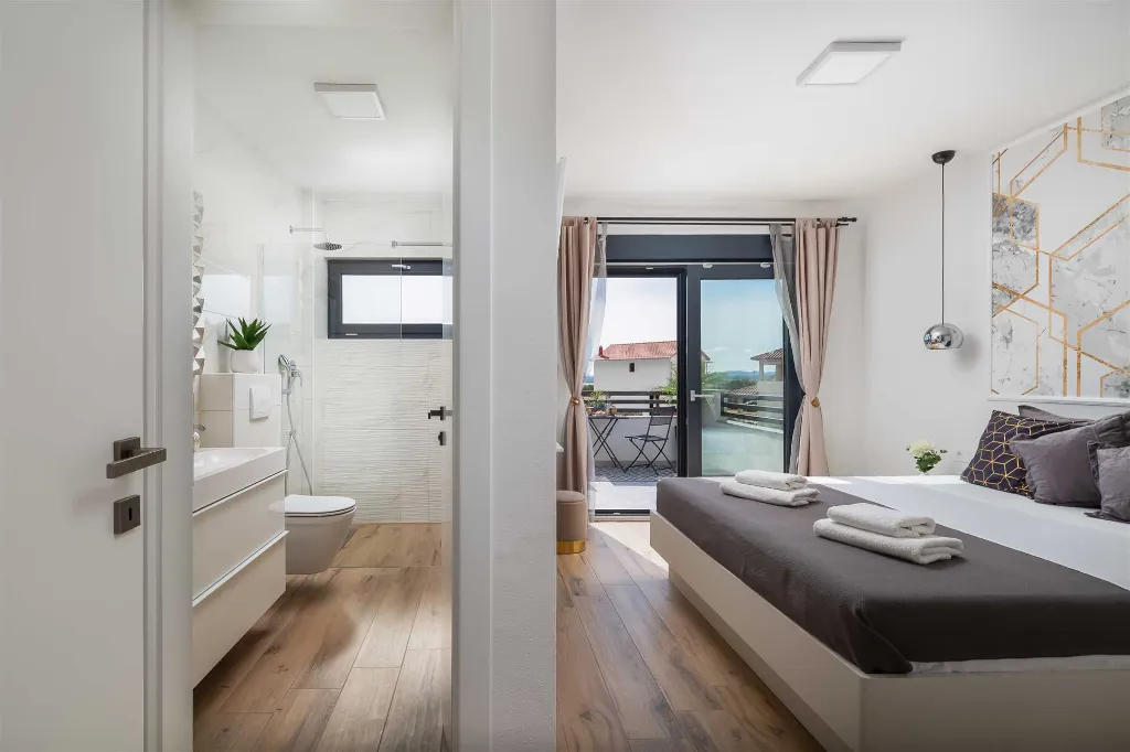 Family Villa in Vrana for Up to 8 Guests