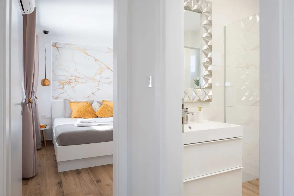 Family Villa in Vrana for Up to 8 Guests