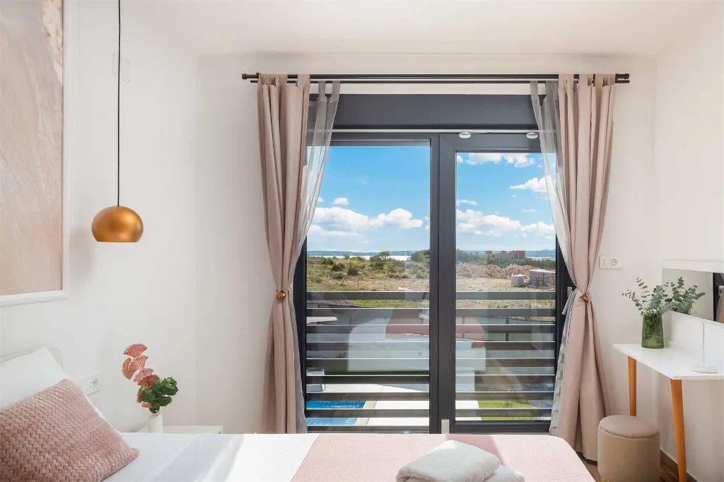 Family Villa in Vrana for Up to 8 Guests
