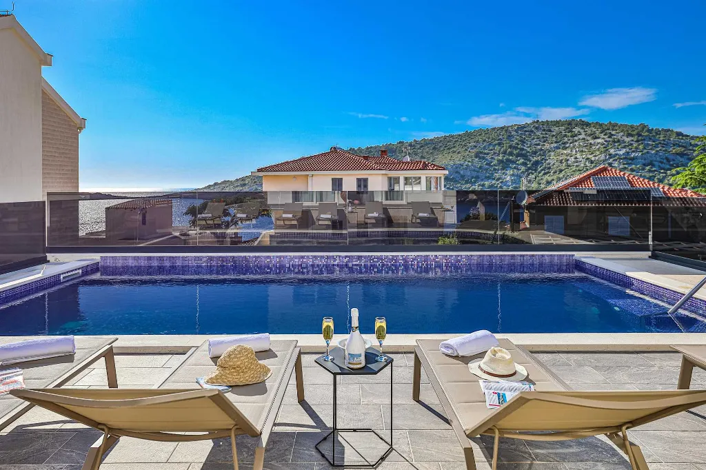 Sea-View Villa in Ražanj for 8 Guests