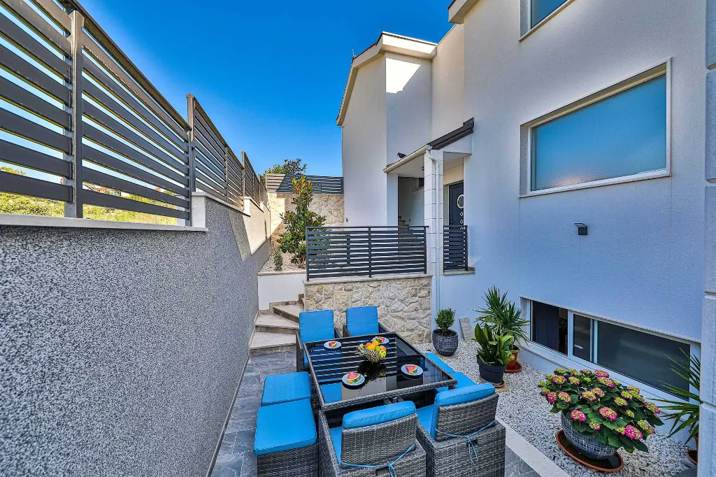 Sea-View Villa in Ražanj for 8 Guests