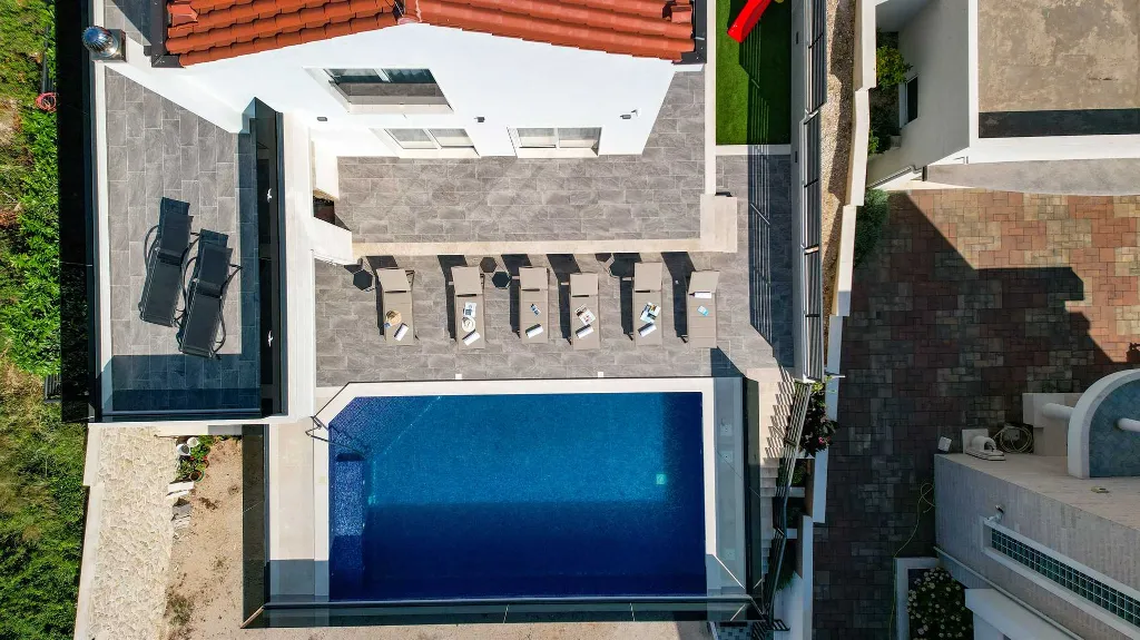 Sea-View Villa in Ražanj for 8 Guests