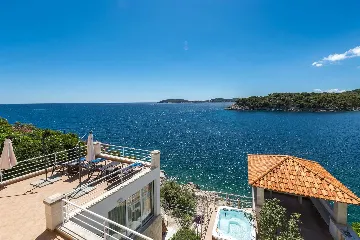 Zaton Seaside Villa with Jacuzzi (10 Guests)