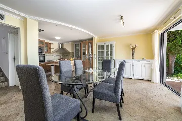 Zaton Seaside Villa with Jacuzzi (10 Guests)