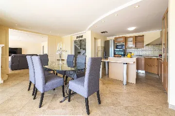 Zaton Seaside Villa with Jacuzzi (10 Guests)