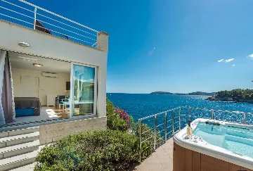 Zaton Seaside Villa with Jacuzzi (10 Guests)