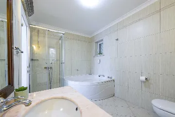 Zaton Seaside Villa with Jacuzzi (10 Guests)