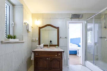 Zaton Seaside Villa with Jacuzzi (10 Guests)