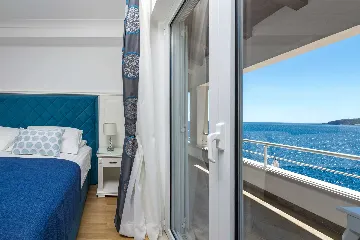 Zaton Seaside Villa with Jacuzzi (10 Guests)