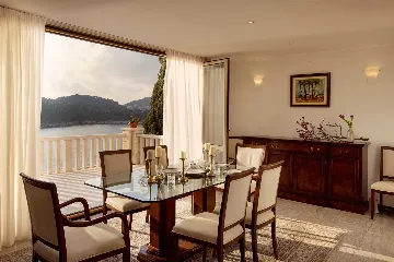 Seaside Villa with 7 Bedrooms in Zaton (12 Guests)