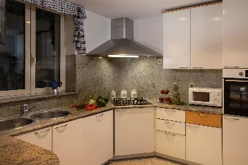 Seaside Villa with 7 Bedrooms in Zaton (12 Guests)