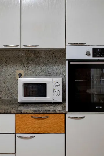 Seaside Villa with 7 Bedrooms in Zaton (12 Guests)