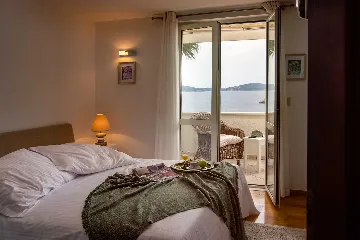 Seaside Villa with 7 Bedrooms in Zaton (12 Guests)