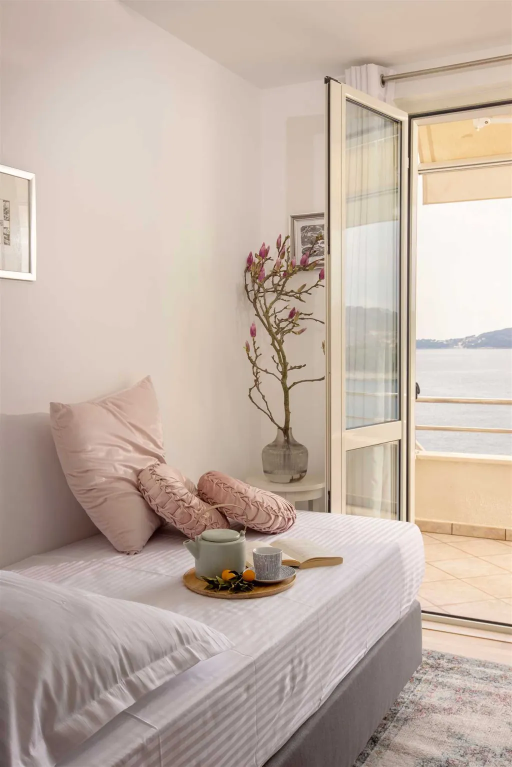 Seaside Villa with 7 Bedrooms in Zaton (12 Guests)