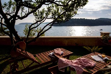 Seaside Villa with 7 Bedrooms in Zaton (12 Guests)