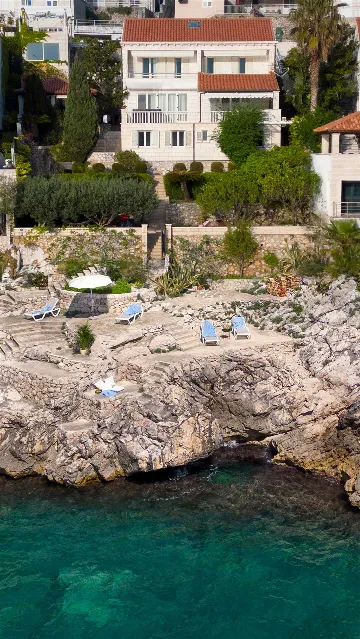 Seaside Villa with 7 Bedrooms in Zaton (12 Guests)