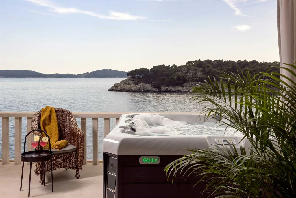 Seaside Villa with 7 Bedrooms in Zaton (12 Guests)