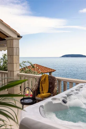 Seaside Villa with 7 Bedrooms in Zaton (12 Guests)