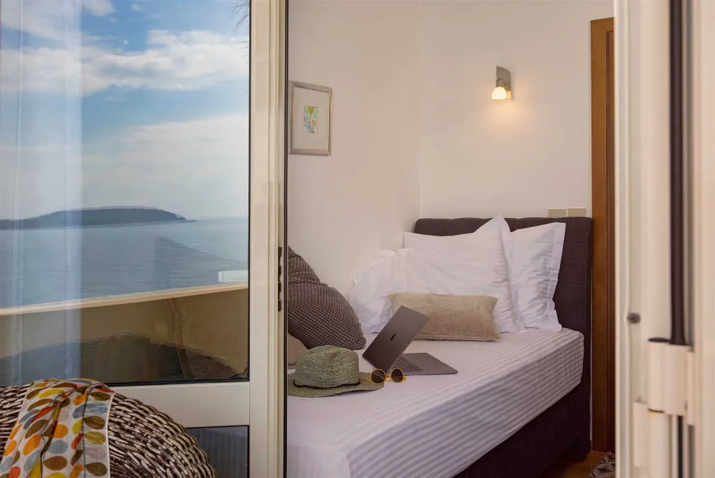Seaside Villa with 7 Bedrooms in Zaton (12 Guests)