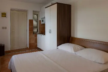 Seaside Villa with 7 Bedrooms in Zaton (12 Guests)