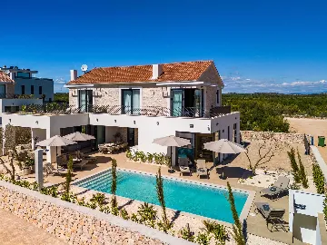 Family-Friendly Villa in Vodice with Heated Pool