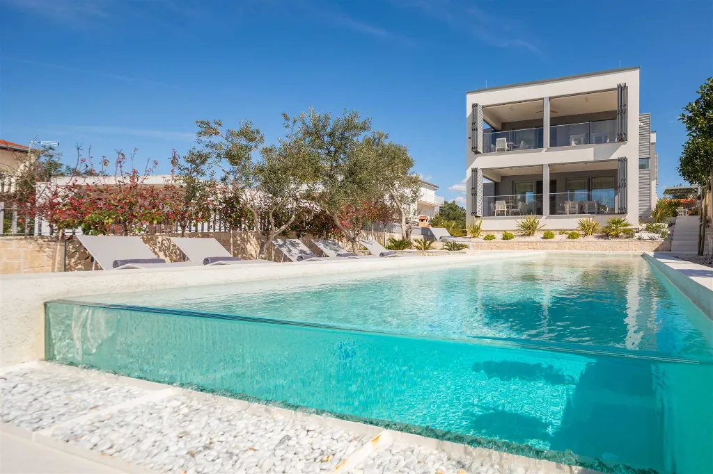 Villa in Sevid na Moru with Private Heated Pool