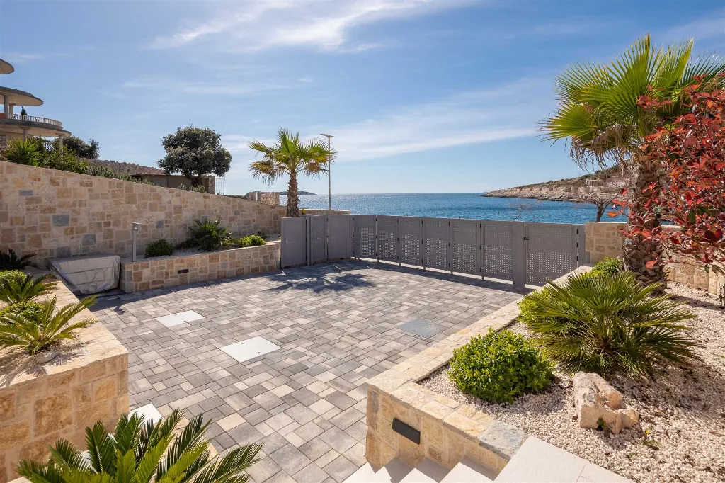 Villa in Sevid na Moru with Private Heated Pool