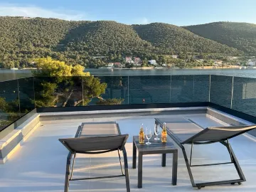 One-Bedroom Apartment in Grebaštica (Sleeps 1)