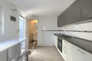 Bužanija Villa with Pool for 9 Guests