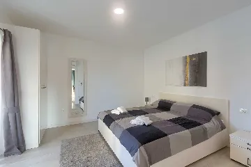 Bužanija Villa with Pool for 9 Guests