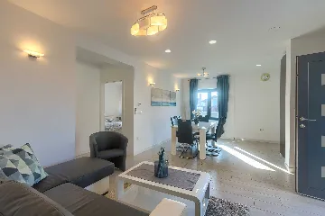 Bužanija Villa with Pool for 9 Guests