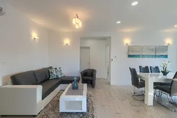 Bužanija Villa with Pool for 9 Guests